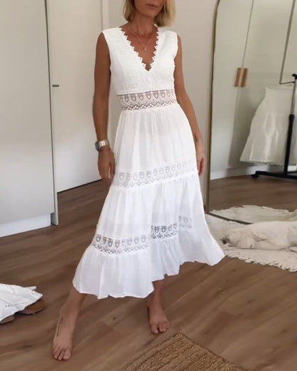 V-Ausschnitt-Spitzenkleid
