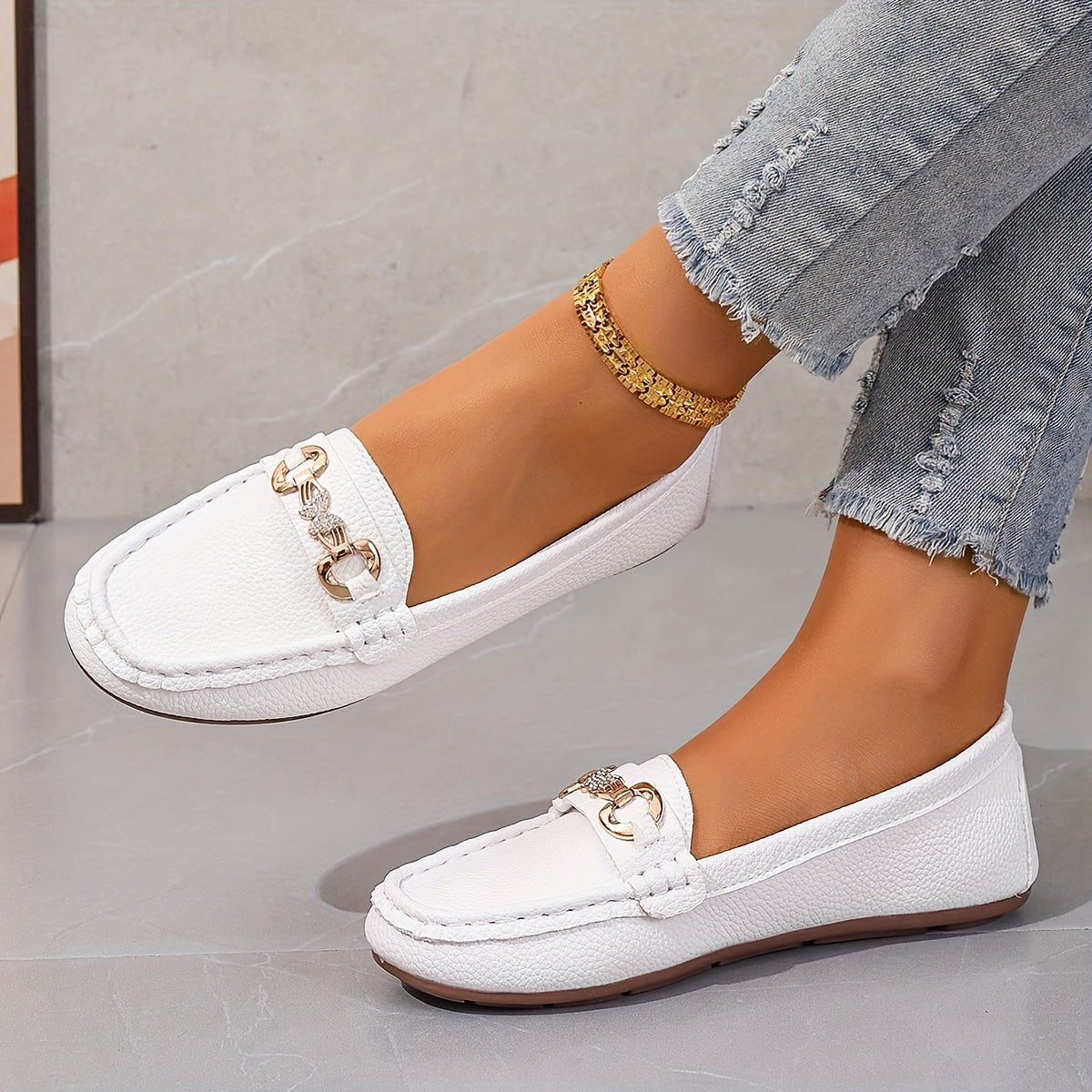 Veloura™ – Elegante Damen Slipper mit Kristall Schmetterlings Dekor