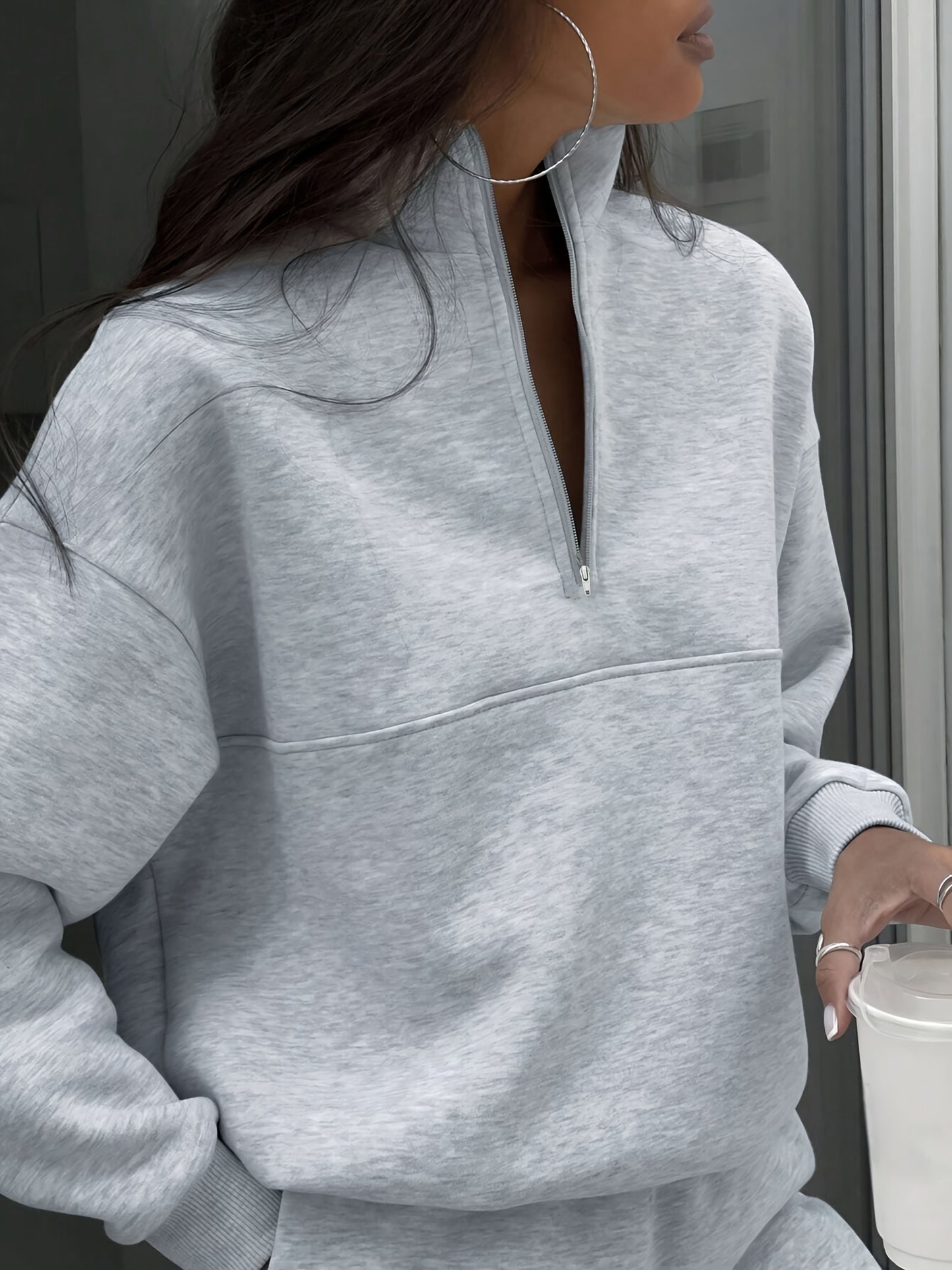 VitaLuxe™ – Eleganter Damen Trainingsanzug mit Stehkragen