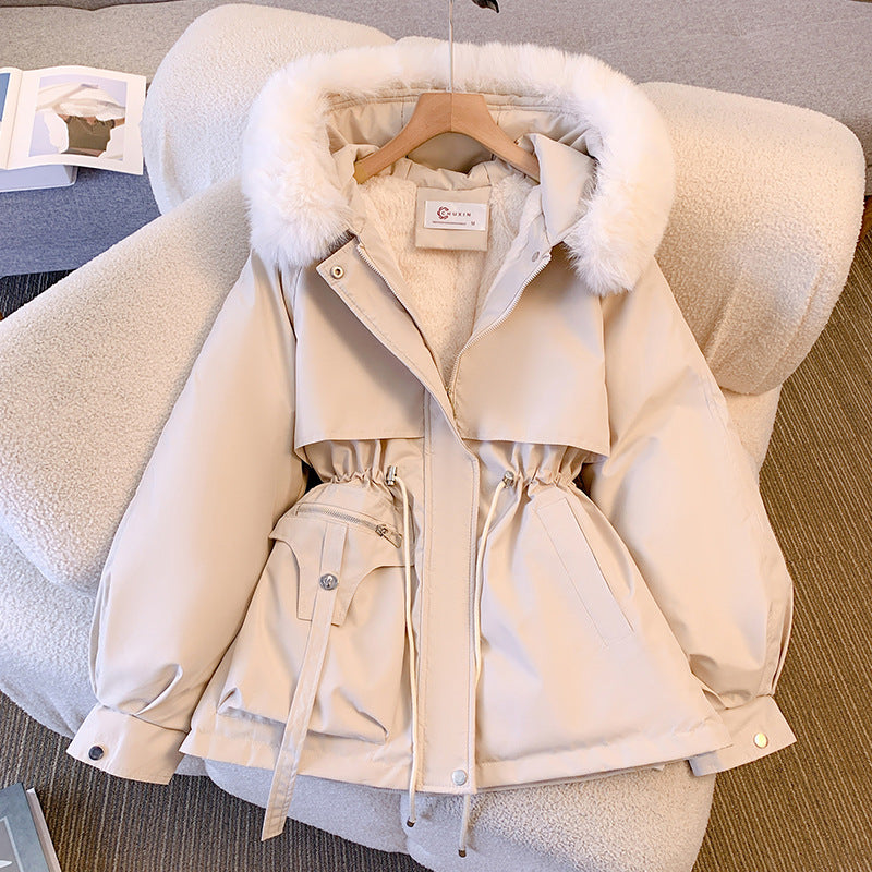 und warmer Wintermantel für Damen